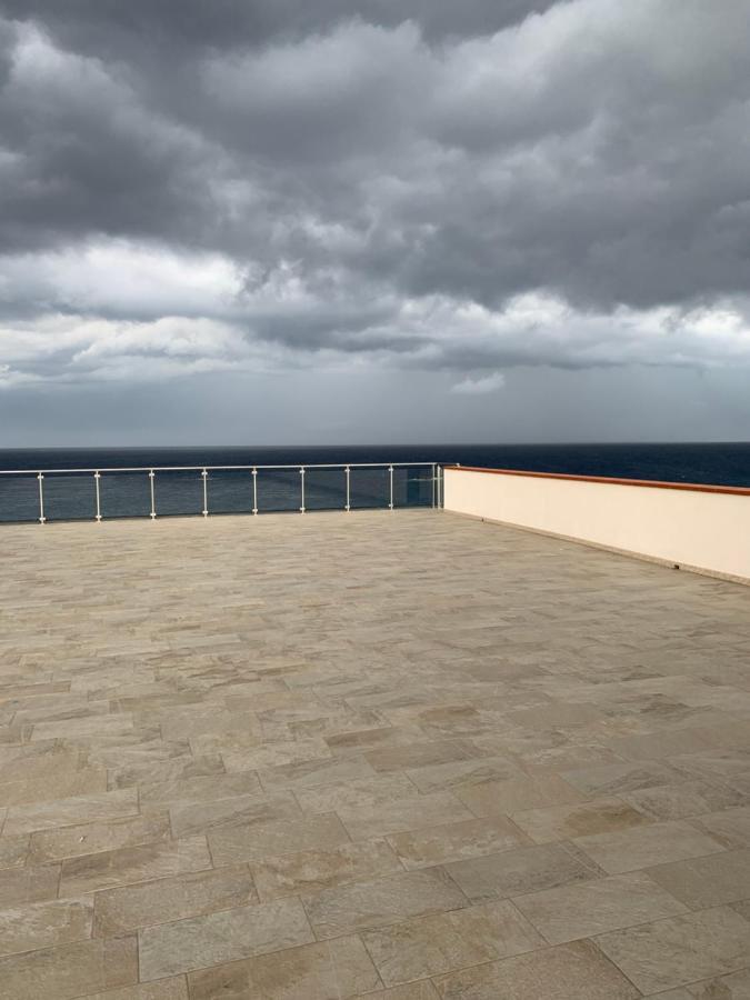 La Porta Delle Eolie Apartment Capo d'Orlando Bagian luar foto