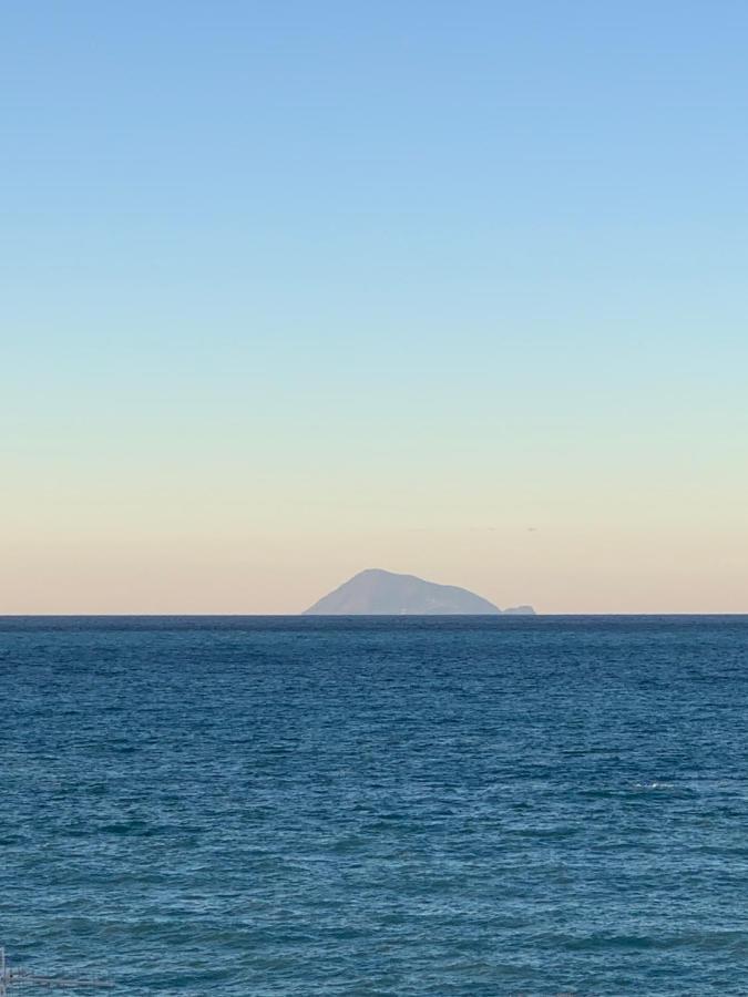 La Porta Delle Eolie Apartment Capo d'Orlando Bagian luar foto
