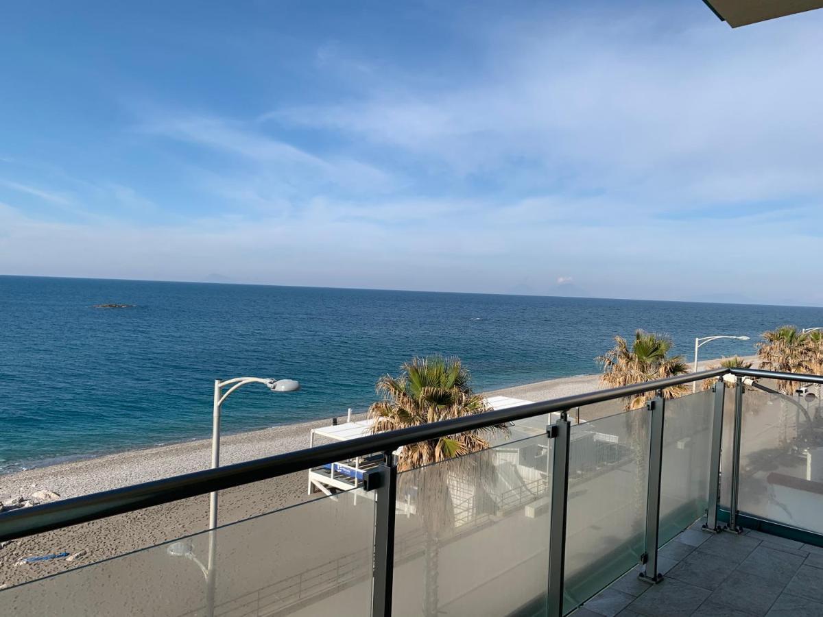 La Porta Delle Eolie Apartment Capo d'Orlando Bagian luar foto